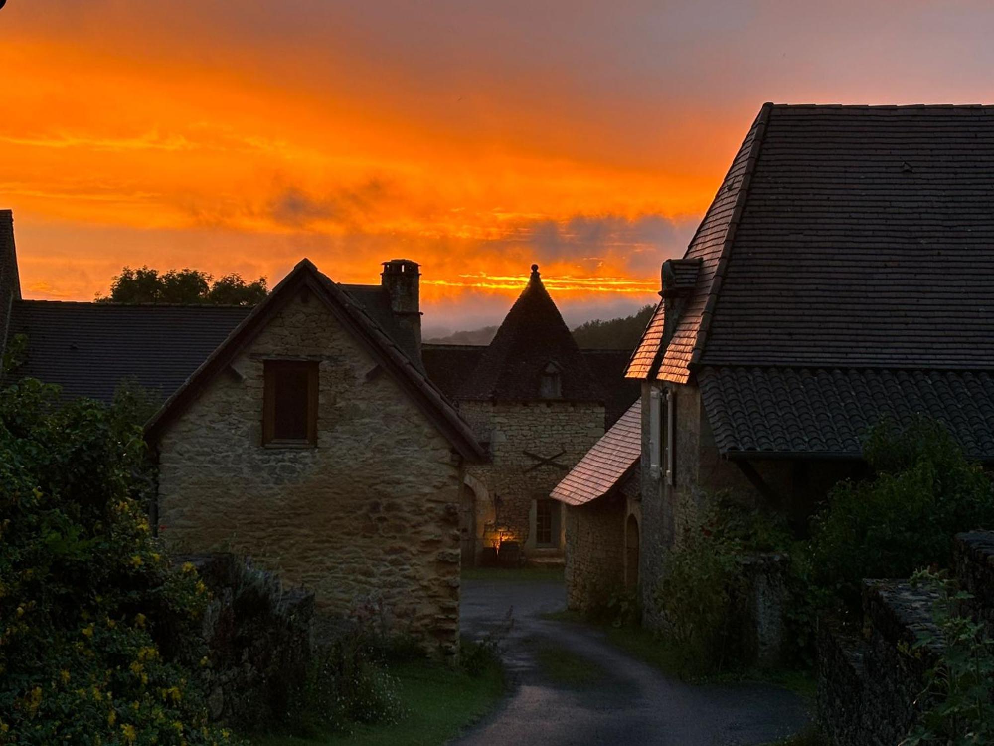 Chambre D'Hotes Lasserre Saint-Amand-de-Coly Kültér fotó